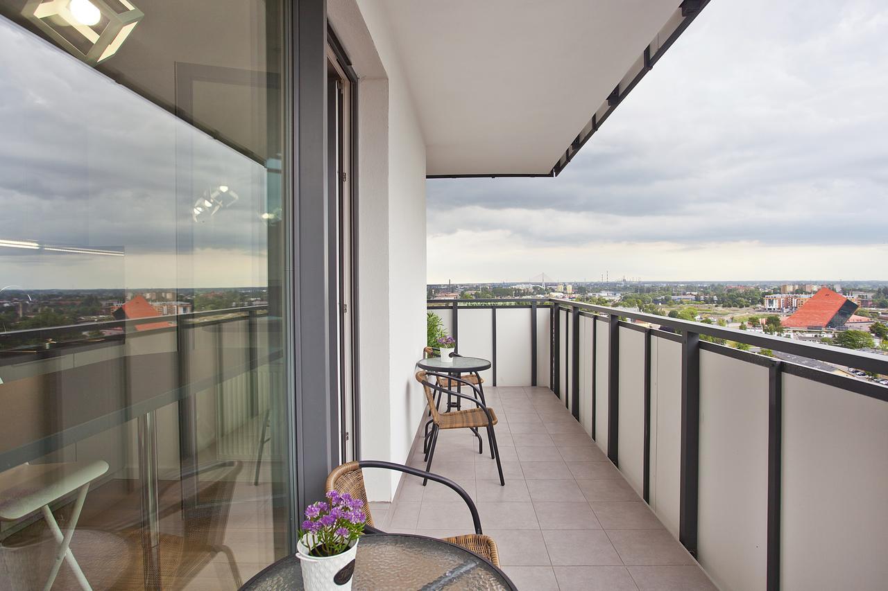 Ms Apartments Sky Tower VII Гданьск Экстерьер фото